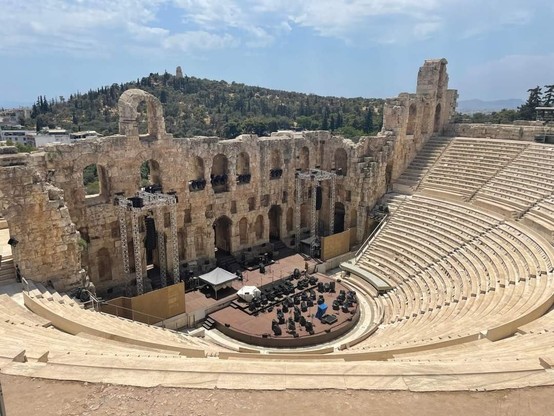 Odeon of Herodes Atticus in Athens.

Philharmonia Orchestra London, Santtu-Matias Rouvali, Patricia Kopatchinskaja.

MIKHAIL GLINKA (1804–1857)
Ruslan and Lyudmila, orchestra overture

IGOR STRAVINSKY (1882–1971)
Concerto for violin and orchestra in D
I.   Toccata
II.   Aria 1
III.  Aria 2
IV.  Capriccio

PIOTR ILYICH TCHAIKOVSKY (1840–1893)
Symphony No. 5 in E minor, Op. 64
I.    Andante – Allegro con anima
II.   Andante cantabile con alcuna licenza
III.  Valse. Allegro moderato