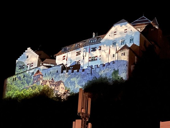 Weiter Variante vom Schloss Vaduz 