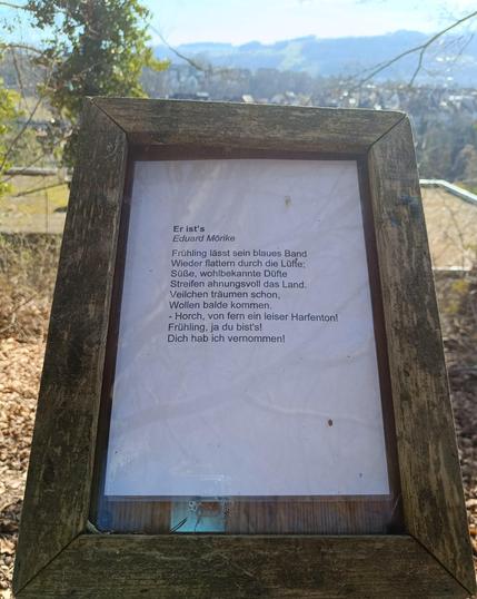 Gedicht von Eduard Mörike: Er ist's