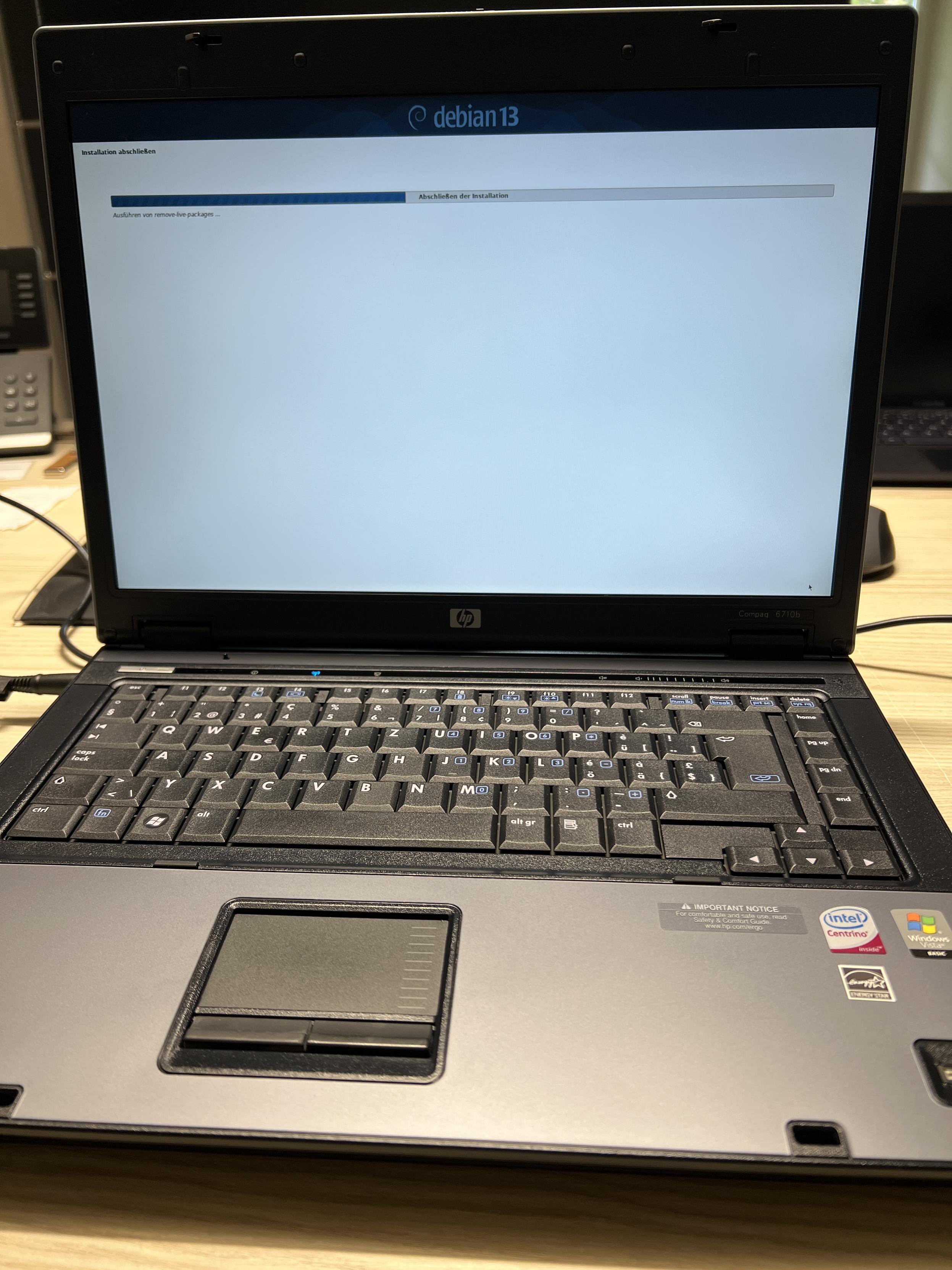 HP Compaq 6710b läuft wunderbar mit Debian 13 KDE
