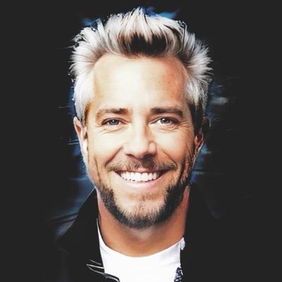 danvanmoll@twit.social