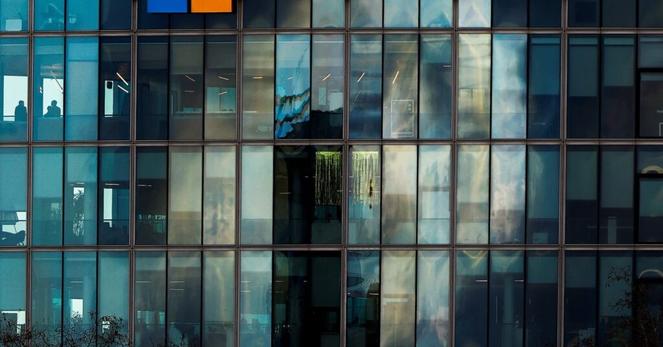 マイクロソフトにデータセンターのリース解約情報、ＡＩブームに疑念 | ロイター