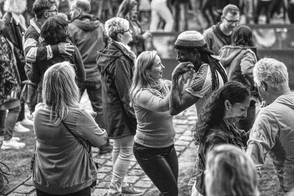 Dance for life - Buene Vista Social Club Nachf. aus Kuba. Fotografiert mit Brennweite 75mm bei Blende 2