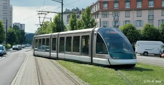 Toute l'actu Top Music - Votre voix bientôt dans le tram F