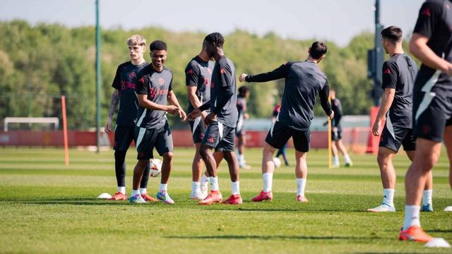 Travelling squad for Man Utd Europa League semi-final first leg v Athletic Club