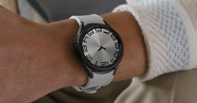 Amazon cuts £120 off Galaxy Watch that's 'Samsung at its best'