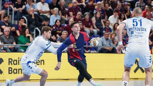 Barcelona po 28 letih izgubila domačo tekmo v izločilnih bojih