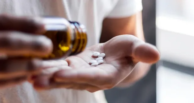 What to know about GLP-1 supplements for weight loss.