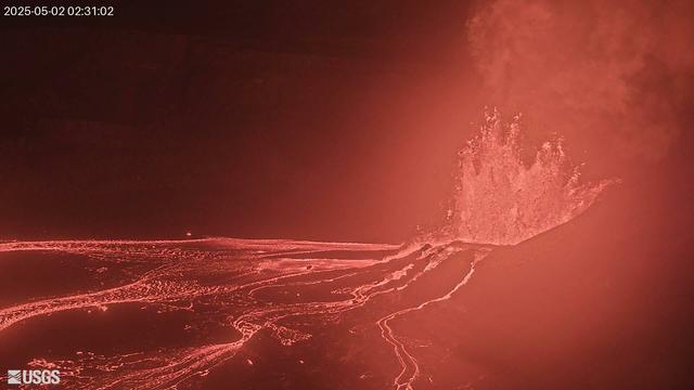 Webcam view of a volcano.
