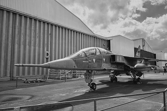 SEPECAT Jaguar
at the Musée de L'Air et L'Espace
Le Bourget
France

(B&W image)