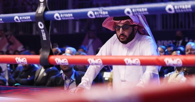 Fatal flop! Turki’s boxing weekend double-header delivers historic duds