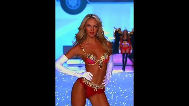 🥺🙏#candiceswanepoel #runaway #fashion #victoriasecret #victoriasecretangels #fashionshow #fyp