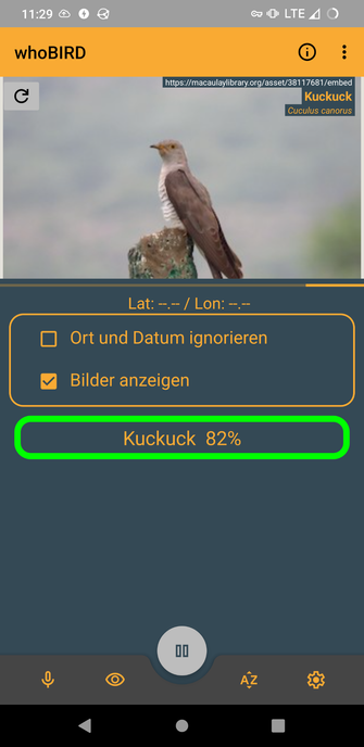 Screenshot der App whoBIRD, mit der man Vogelstimmen entschlüsseln kann. Erkannt wurde ein Kuckuck (mit 82 % Wahrscheinlichkeit) und dazu wird ein Foto angezeigt.