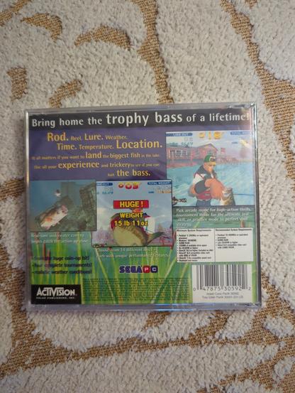 the back cover of sega bass fishing for pc