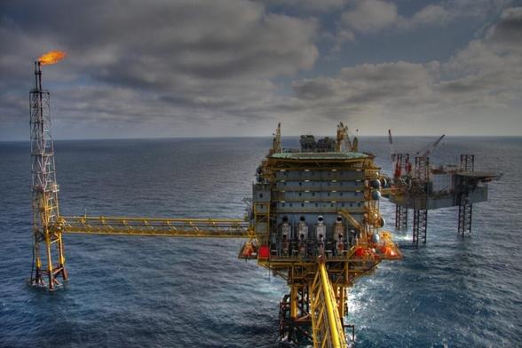 Occidental Petroleum (OXY) Stock Drops As Oil Prices Slide Ahead Of Earnings Report - Occidental Petroleum (NYSE:OXY)