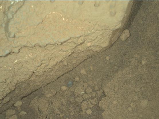 Rover: Curiosity

Earth date: 2013-06-02

Sol: 292
