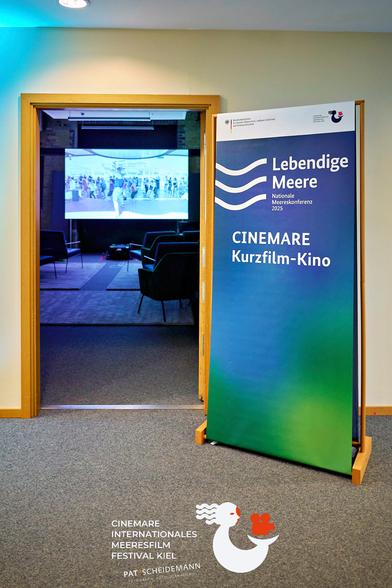 06.05.2025, Berlin,
CINEMARE Meeresfilmfestival 2025

Nationale Meereskonferenz


☰
Foto: PAT SCHEIDEMANN | 2025
https://www.patscheidemann.de

☰
Jede Nutzung bedarf einer vorherigen Zustimmung und Honorarvereinbarung mit dem Urheber! 

☰
IPTC-Daten, Urheberangaben sind nach §95c UrhG rechtlich geschützt und dürfen nicht entfernt werden. Lizenzpflichtig nach MFM oder Vereinbarung. 
Bei einer Veröffentlichung ist der Urhebervermerk nach §13 UrhG wie folgt anzubringen: Foto: PAT SCHEIDEMANN

☰
Data Mining Prohibited