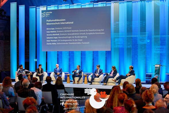 06.05.2025, Berlin,
CINEMARE Meeresfilmfestival 2025

Nationale Meereskonferenz


☰
Foto: PAT SCHEIDEMANN | 2025
https://www.patscheidemann.de

☰
Jede Nutzung bedarf einer vorherigen Zustimmung und Honorarvereinbarung mit dem Urheber! 

☰
IPTC-Daten, Urheberangaben sind nach §95c UrhG rechtlich geschützt und dürfen nicht entfernt werden. Lizenzpflichtig nach MFM oder Vereinbarung. 
Bei einer Veröffentlichung ist der Urhebervermerk nach §13 UrhG wie folgt anzubringen: Foto: PAT SCHEIDEMANN

☰
Data Mining Prohibited
