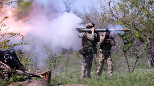 Russland verstößt "an gesamter Front" gegen Waffenruhe