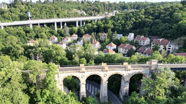 Drone view of the Prague Semmering viaduct. Further away is the tram viaduct (and the four-lane road viaduct) up towards Barrandov.