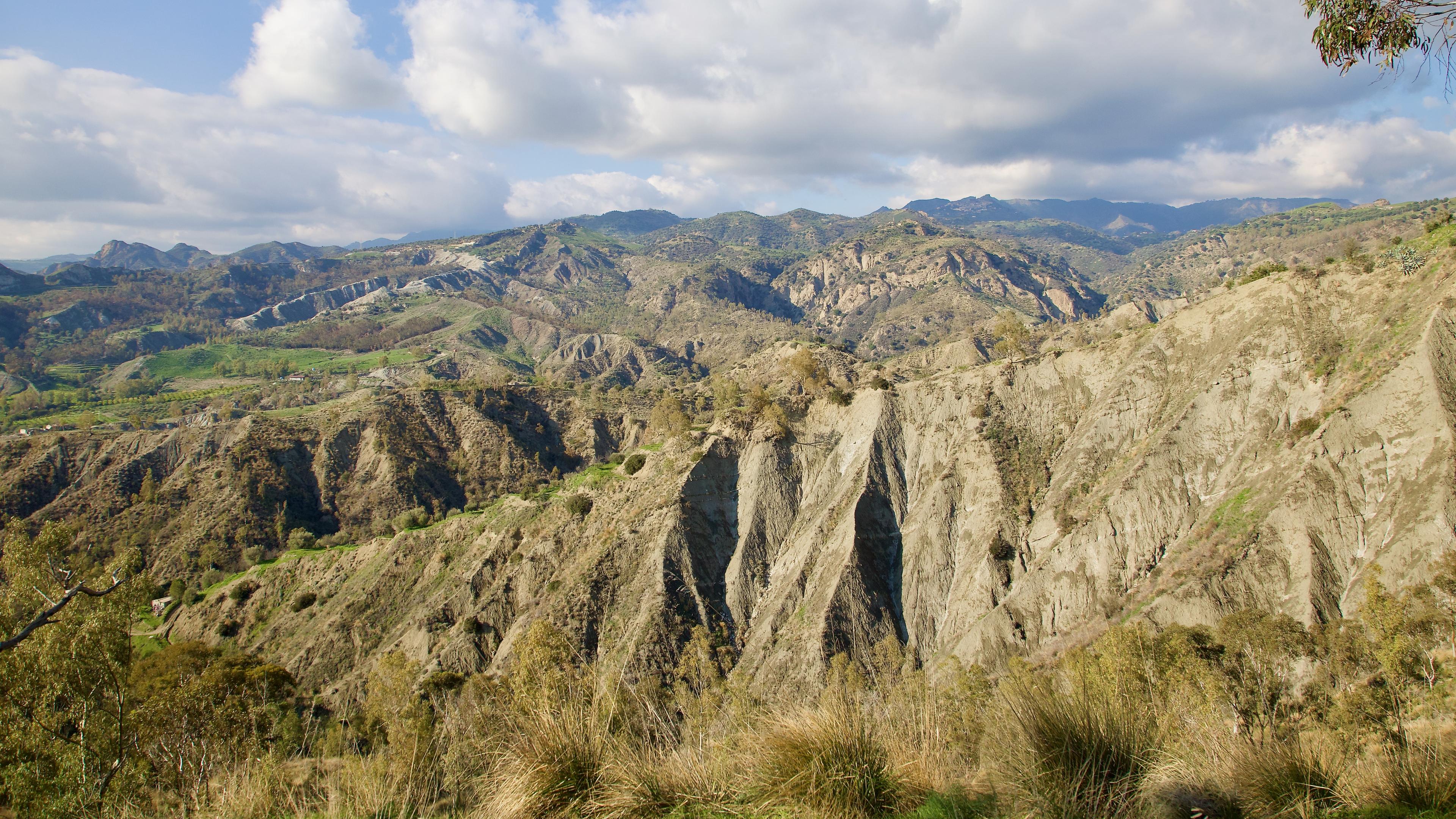 Calabrian vuoristoa Bova Marinan lähellä.