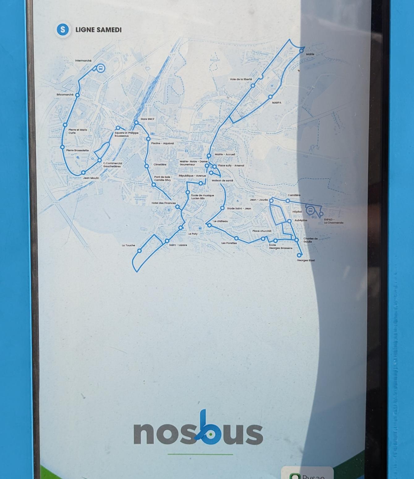 A more modern version of the logo, now the system is called "No bus"
Also, there is just one line on Saturdays, called "ligne samedi"