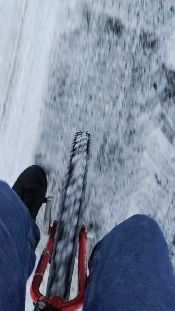 Unicycle riding in light snow from the riders perspective. This is a sound from the studded tyre that sounds a bit like onions sizzling in a frying pan