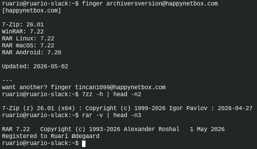 First the command 'finger archiversversion@happynetbox.com' is run and it lists versions (7-Zip = 26.01 and RAR = 7.22). Then version checking commands are run which show the installed versions match what is expected.

The RAR output also confirms it is registered to Ruarí Ødegaard