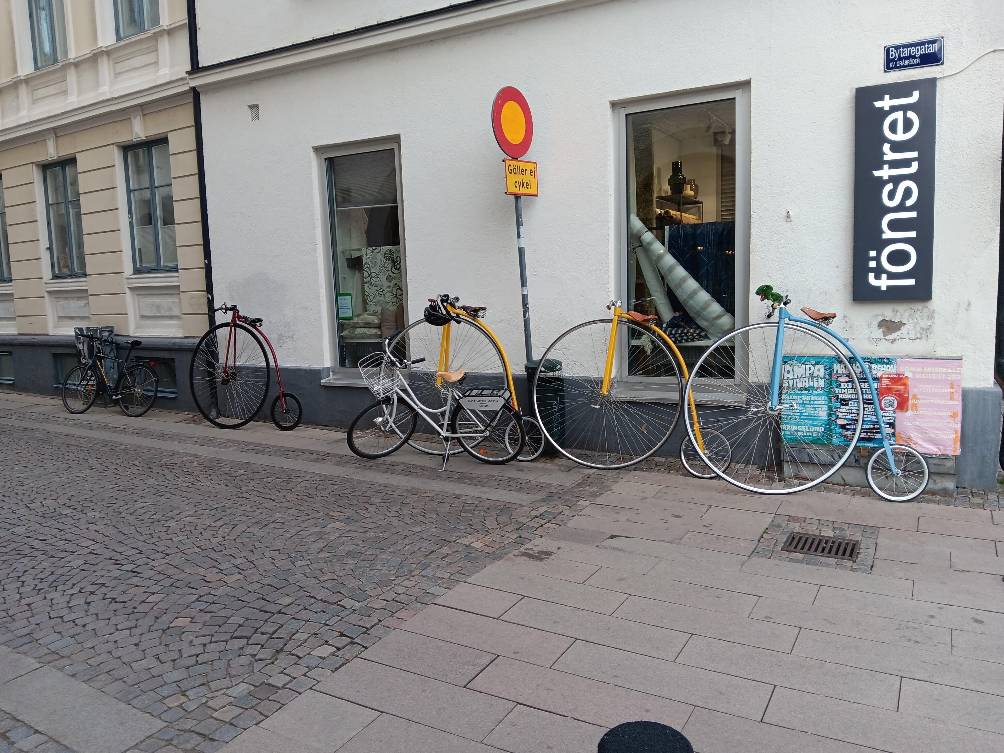 Same street as the previous post but this time there are four penny farthings and a safety bike.