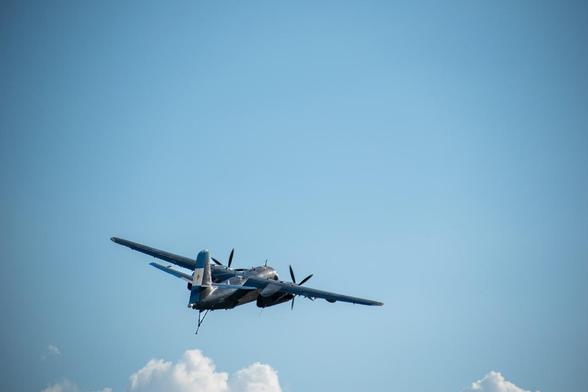 S-2 Turbo Tracker of the Argentine Navy during a low pass. Leaning to the right.